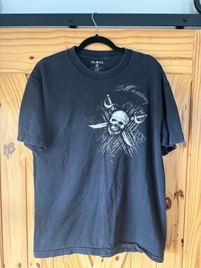Del Sol Black Skull & Swords Graphic Tee - Men